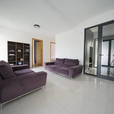 Villa Aurora *