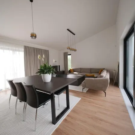 Aurora Villa *